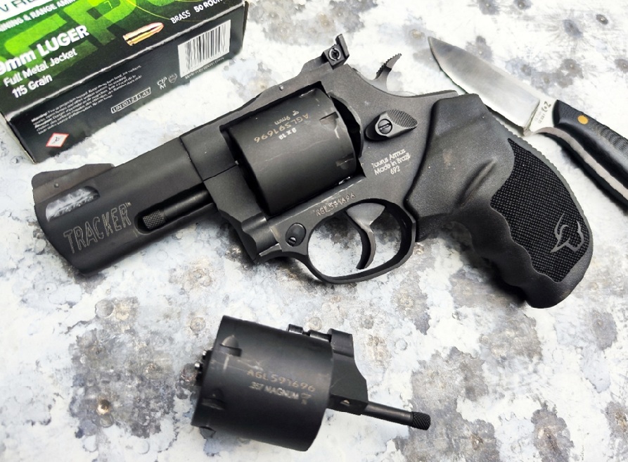 Taurus 692 Tracker multikaliberű revolver - .38 Spec./.357 Mag. és 9 mm Luger